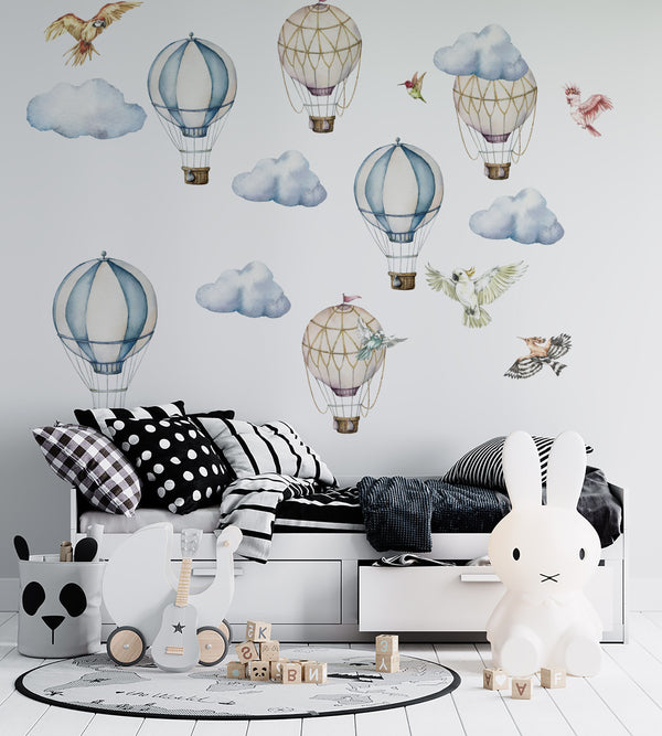 Wandtattoos mit Heißluftballons, Wolken und Papageien
