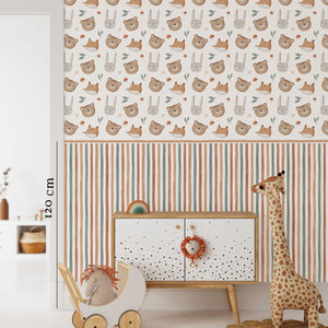 Woodland animals wallpaper in kids bedroom by Igibee