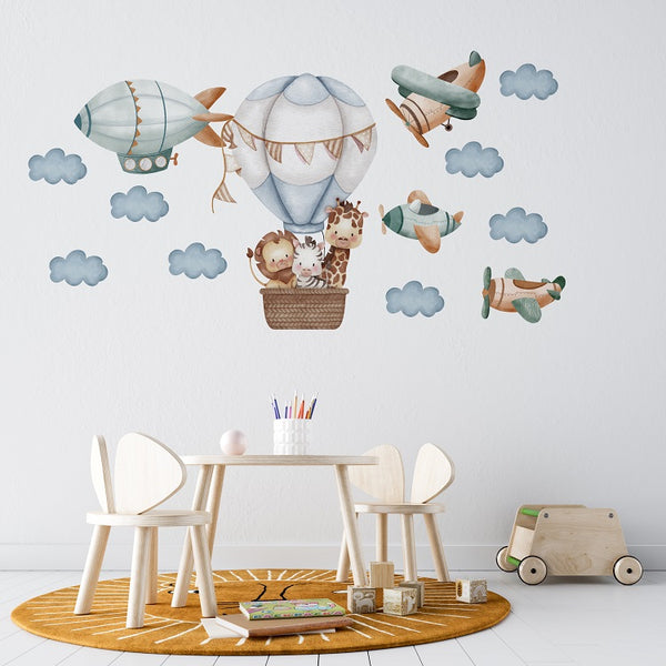Little  Animals conquer the skies! - a set of wall stickers for children